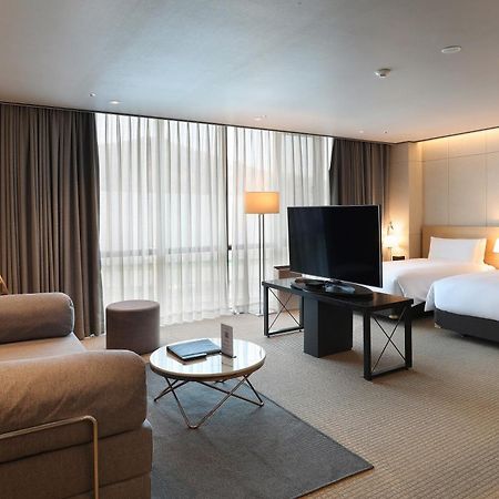 Orakai Cheonggyesan Hotel, BW Premier Collection Сеул Экстерьер фото