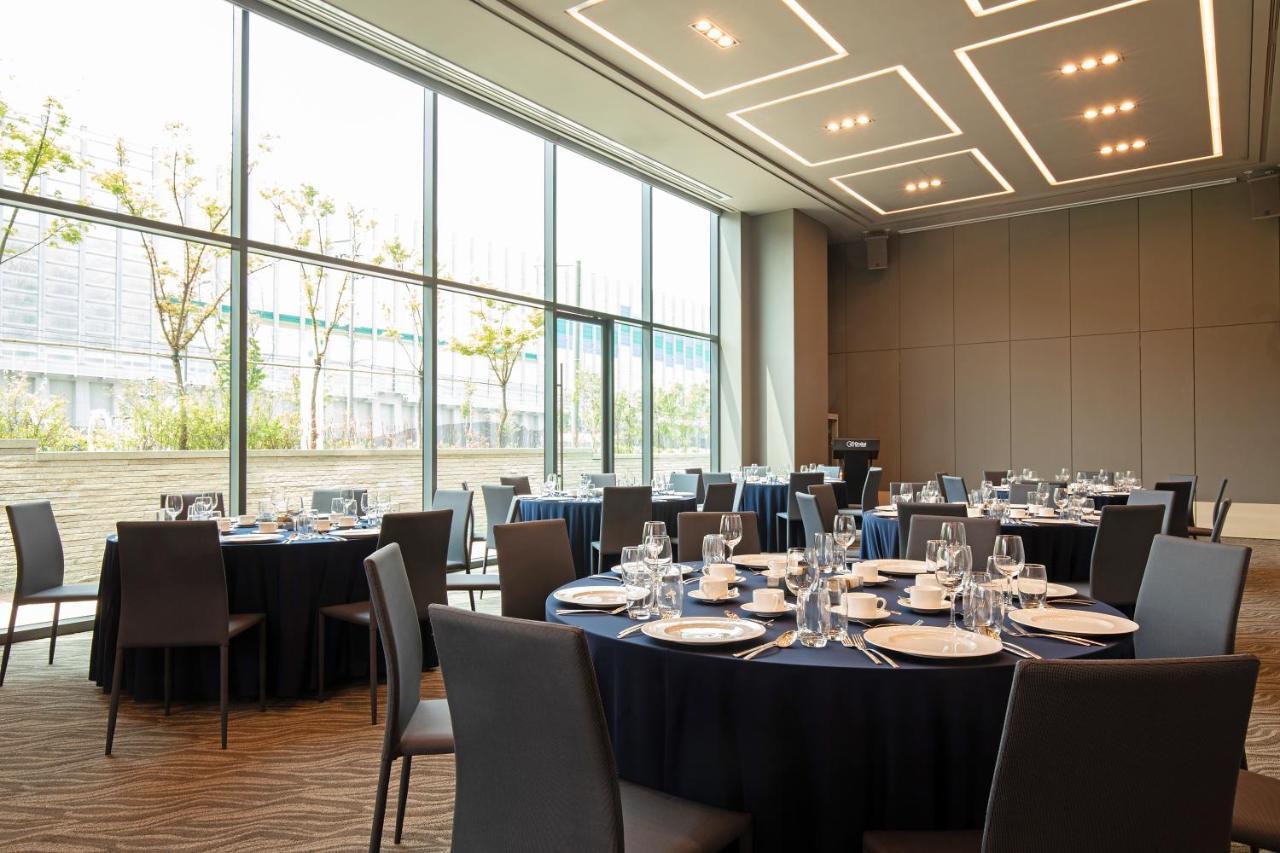 Orakai Cheonggyesan Hotel, BW Premier Collection Сеул Экстерьер фото