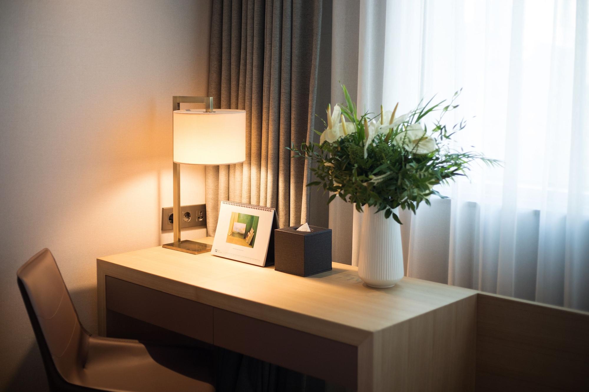 Orakai Cheonggyesan Hotel, BW Premier Collection Сеул Экстерьер фото