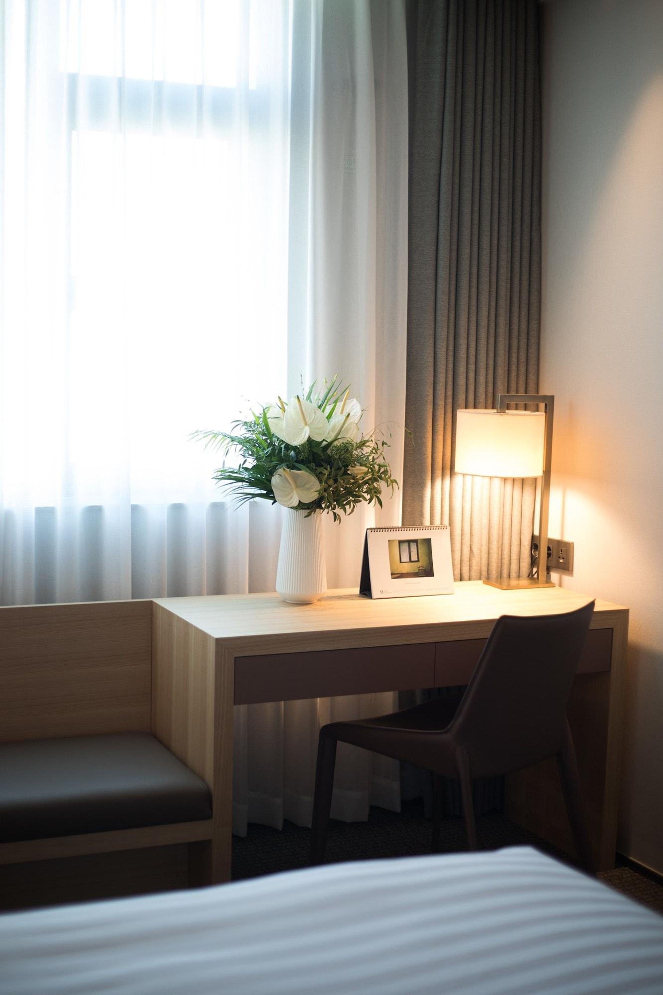 Orakai Cheonggyesan Hotel, BW Premier Collection Сеул Экстерьер фото