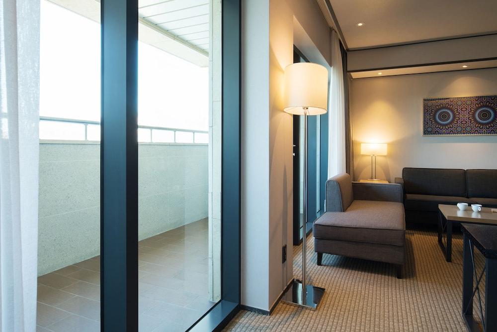 Orakai Cheonggyesan Hotel, BW Premier Collection Сеул Экстерьер фото