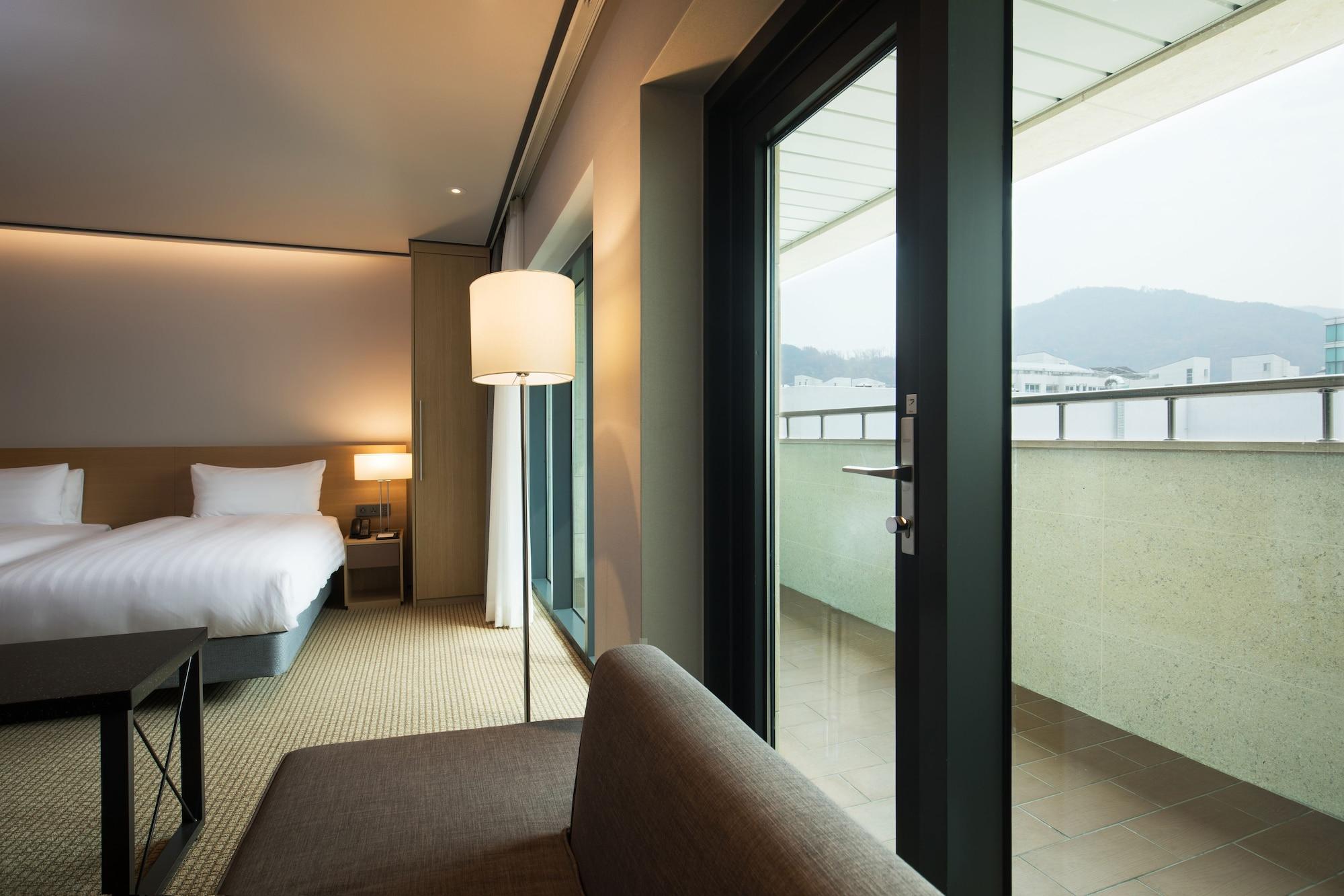 Orakai Cheonggyesan Hotel, BW Premier Collection Сеул Экстерьер фото