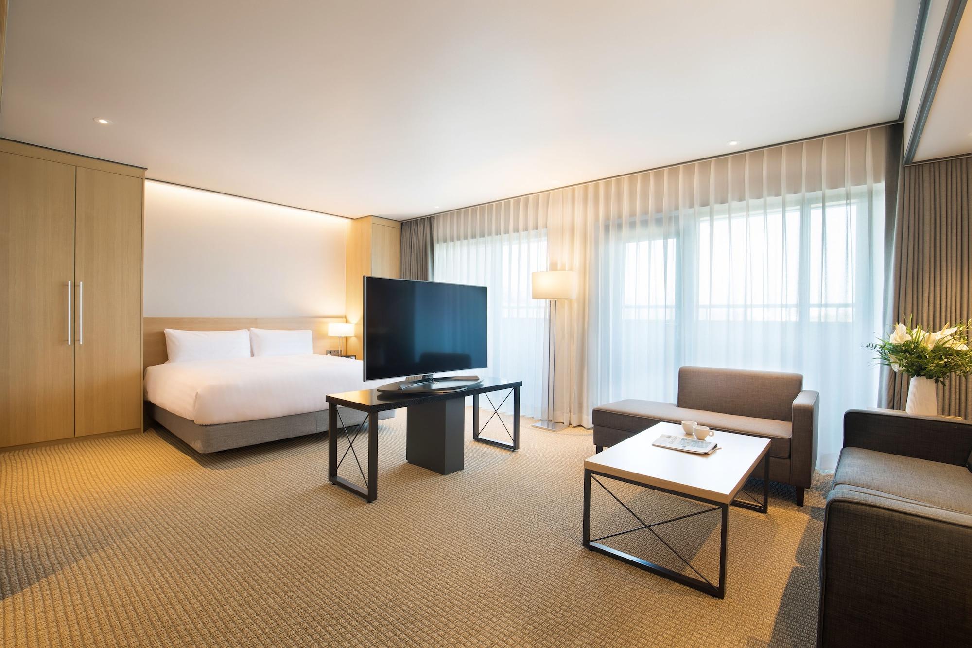 Orakai Cheonggyesan Hotel, BW Premier Collection Сеул Экстерьер фото