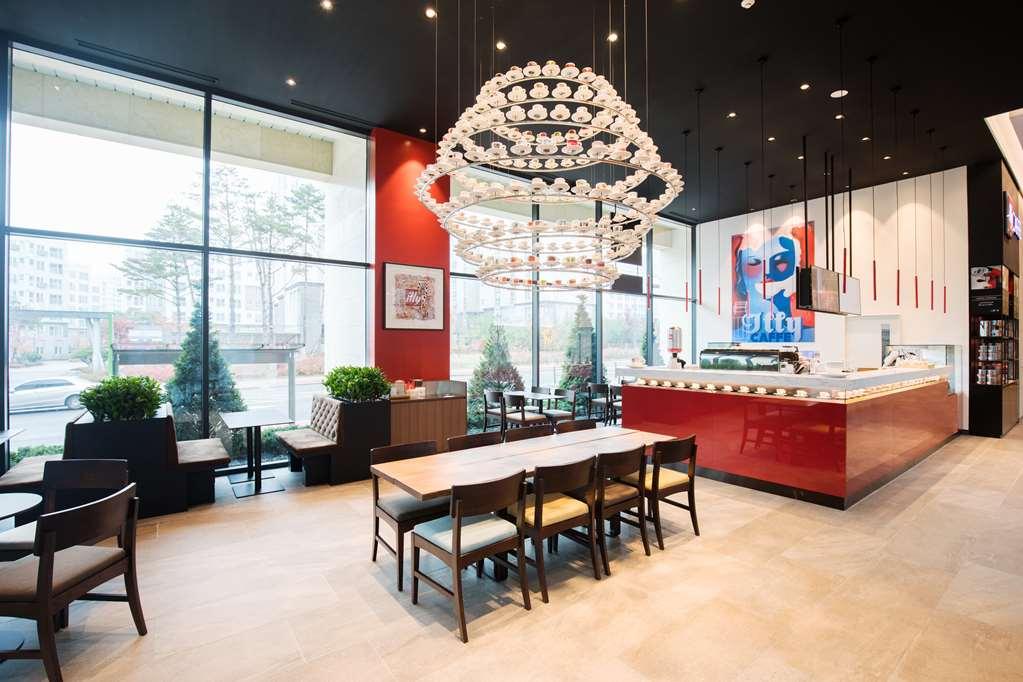Orakai Cheonggyesan Hotel, BW Premier Collection Сеул Удобства фото