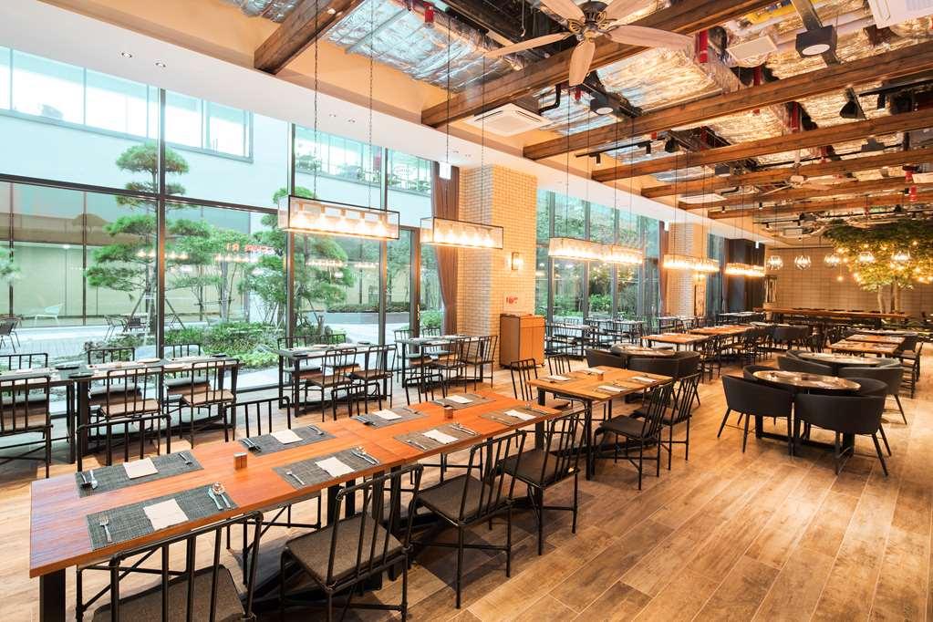 Orakai Cheonggyesan Hotel, BW Premier Collection Сеул Ресторан фото