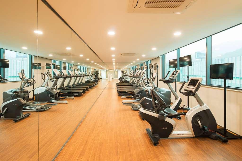 Orakai Cheonggyesan Hotel, BW Premier Collection Сеул Удобства фото