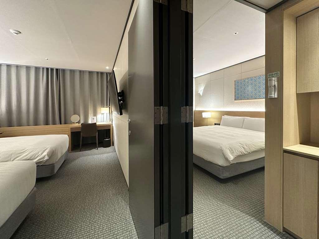 Orakai Cheonggyesan Hotel, BW Premier Collection Сеул Номер фото